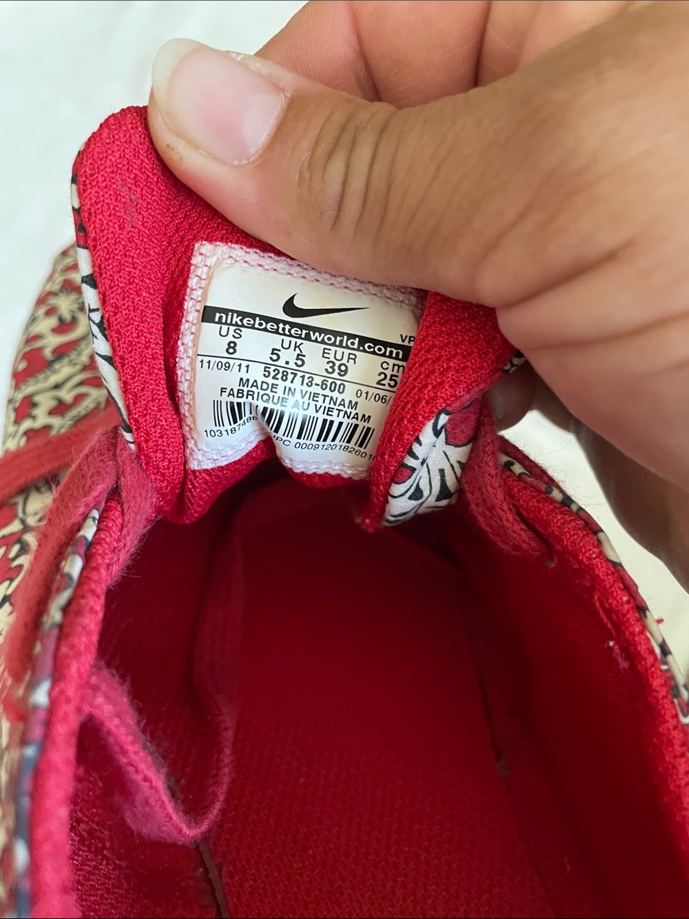 Vintage Nike Shoes Release Yr 2011 Rare Exclusive - Picture 5 of 5